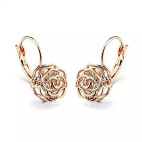 ROSE IS A ROSE 18kt Rose Crystal Earrings In White Yellow And Rose Gold Plating (Color: 18kt White Gold Plt.)